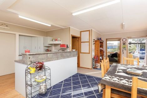 Photo of property in 1 Kennedy Crescent, Waimate, 7924