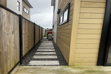 Photo of property in 10/370 Stokes Valley Road, Stokes Valley, Lower Hutt, 5019