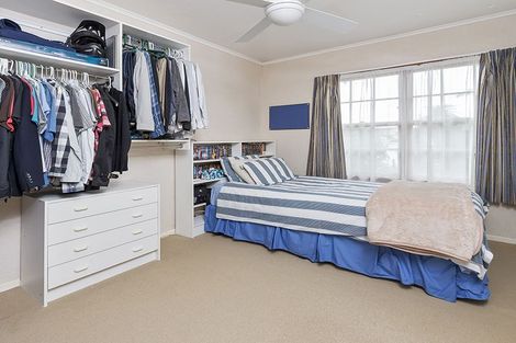 Photo of property in 12 Hemsway Place, Sunnyhills, Auckland, 2010