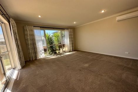 Photo of property in 59 Ridgedale Road, Silverdale, 0932