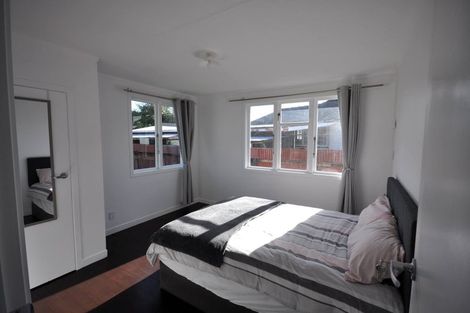 Photo of property in 16 Grant Crescent, Masterton, 5810