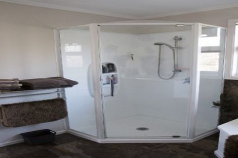 Photo of property in 6 Old West Coast Road, Yaldhurst, Christchurch, 7676