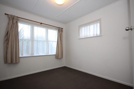 Photo of property in 1 Surrey Street, Manurewa, Auckland, 2102