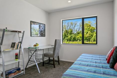 Photo of property in 7 Winnie Close, Acacia Bay, Taupo, 3330