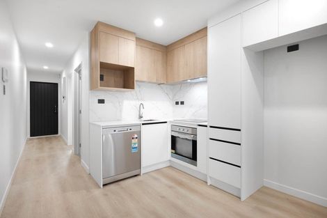 Photo of property in 2/399 Massey Road, Mangere East, Auckland, 2024