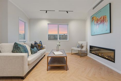 Photo of property in 9 Toporoa Street, Karaka, 2113