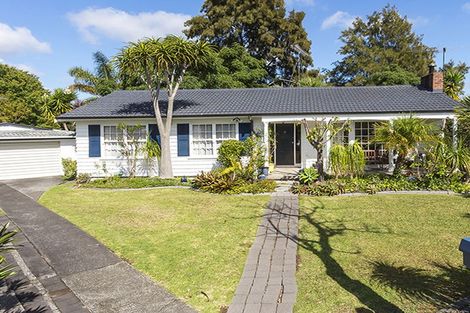 Photo of property in 12 Hemsway Place, Sunnyhills, Auckland, 2010