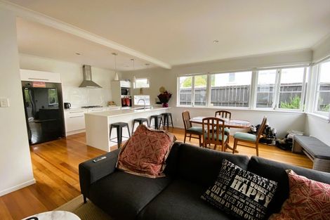 Photo of property in 9 Ridout Street, Maeroa, Hamilton, 3200