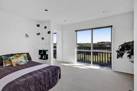 Photo of property in 475 Manawapou Road, Hawera, 4672