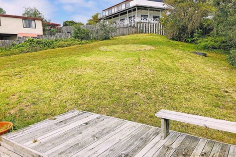 Photo of property in 35 Merehai Place, Snells Beach, 0920