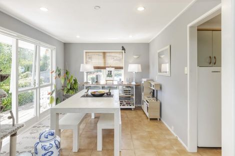 Photo of property in 8 Miro Place, Waiuku, 2123