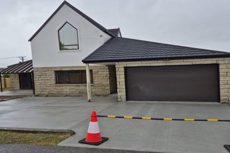 Photo of property in 271 Waterloo Road, Fairfield, Lower Hutt, 5011