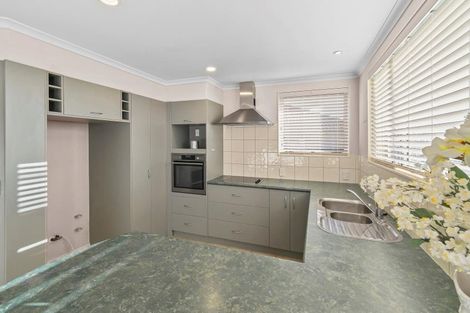 Photo of property in 6 Richard Halse Drive, Manurewa, Auckland, 2105