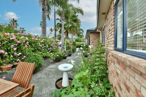 Photo of property in 31 Red Hibiscus Road, Stanmore Bay, Whangaparaoa, 0932