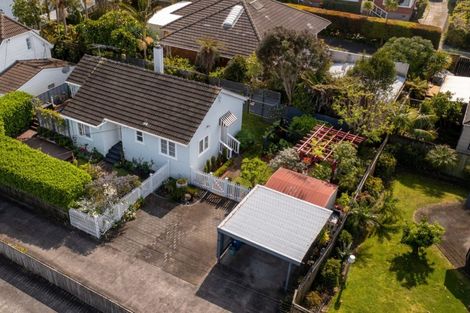Photo of property in 1/21 Stanley Avenue, Milford, Auckland, 0620