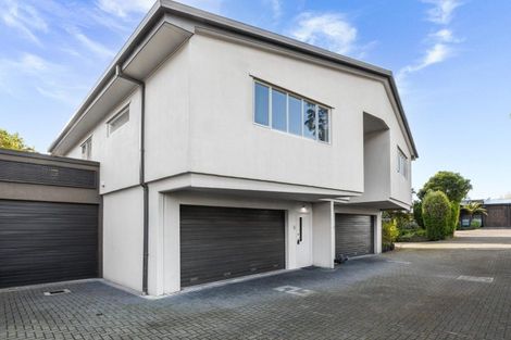 Photo of property in 2/15 Tarawera Road, Lynmore, Rotorua, 3010