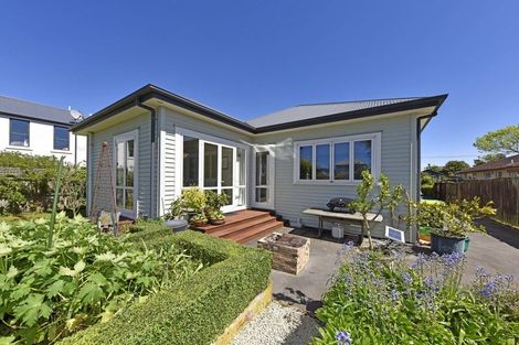 Photo of property in 122 Bishop Street, St Albans, Christchurch, 8014