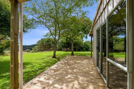 Photo of property in 282 Smart Road, Hillsborough, New Plymouth, 4372