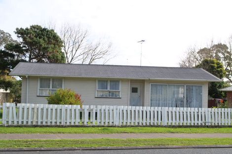 Photo of property in 54 Cramond Drive, Mangere East, Auckland, 2024