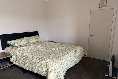 Photo of property in Fountain Court, 1/48c Oriental Parade, Oriental Bay, Wellington, 6011