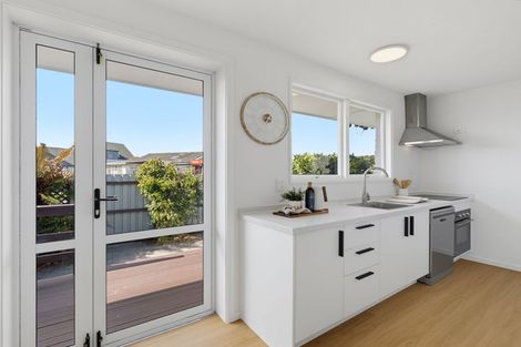 Photo of property in 1/17 Lake Terrace Road, Burwood, Christchurch, 8061