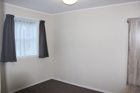 Photo of property in 1/179 Carlisle Road, Northcross, Auckland, 0632