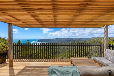 Photo of property in 23 Log Race Road, Piha, New Lynn, 0772