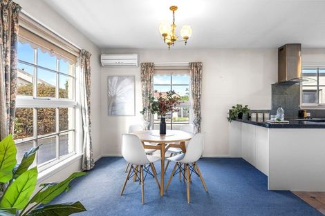 Photo of property in 7 Lombard Place, Avonhead, Christchurch, 8042