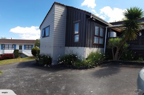Photo of property in 21 Oreil Avenue, West Harbour, Auckland, 0618