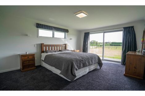 Photo of property in 15 Wilcox Road, Seaward Bush, Invercargill, 9871