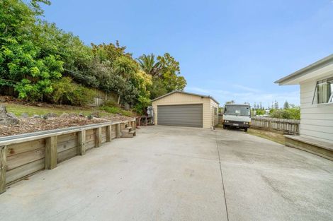 Photo of property in 10 Glucina Place, Glen Eden, Auckland, 0602