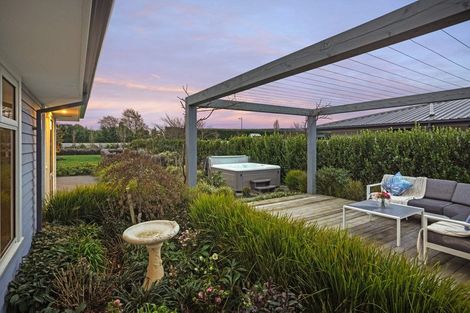 Photo of property in 54 Luxembourg Crescent, Halswell, Christchurch, 8025