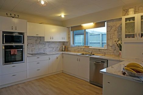 Photo of property in 61 Mauchline Street, Wallacetown, 9816