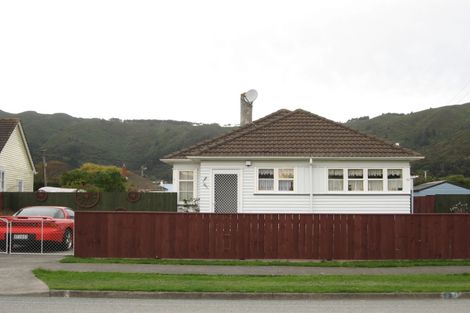 Photo of property in 54 Hewer Crescent, Naenae, Lower Hutt, 5011