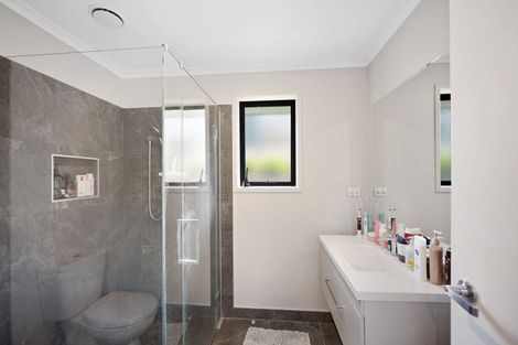 Photo of property in 14 Urumaraki Avenue, Helensville, 0800