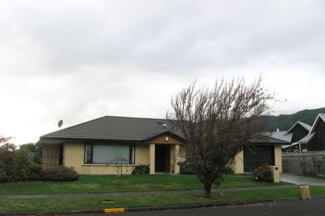 Photo of property in 30 Andrew Street, Waikanae, 5036