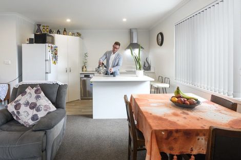 Photo of property in 12 Crest Way, Papamoa, 3118