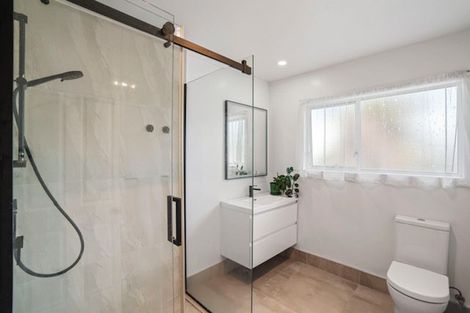 Photo of property in 7 Glengowan Place, Conifer Grove, Takanini, 2112