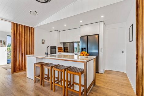 Photo of property in 19 Titoki Lane, Whangamata, 3691