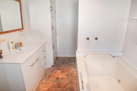 Photo of property in 4 Thynne Street, Foxton, 4814