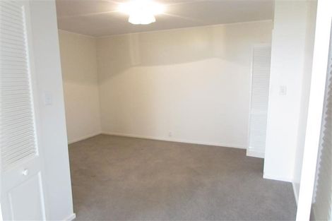 Photo of property in 38 Archers Road, Glenfield, Auckland, 0629