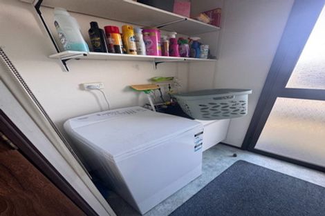 Photo of property in 2/141 Carnoustie Drive, Wattle Downs, Auckland, 2103