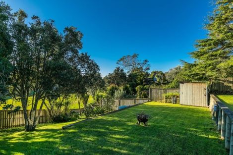 Photo of property in 9 Outlook Road, Greenhithe, Auckland, 0632