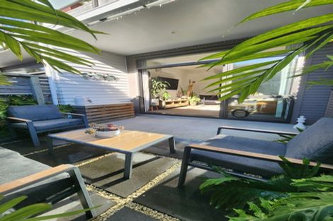 Photo of property in 10/50 Ocean View Road, Northcote, Auckland, 0627