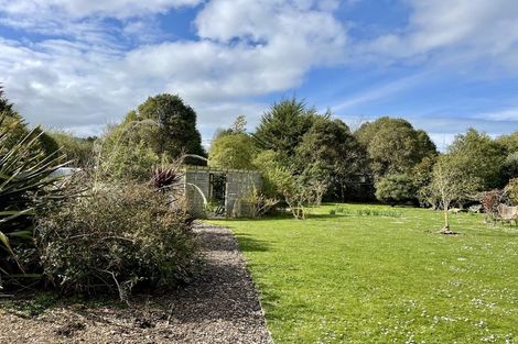 Photo of property in 23 Goodwood Road, Goodwood, Palmerston, 9481