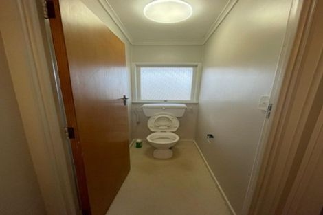 Photo of property in 1/37 Clevedon Road, Papakura, 2110