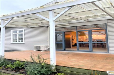 Photo of property in 1/125 Upper Fitzherbert Road, Wainuiomata, Lower Hutt, 5373