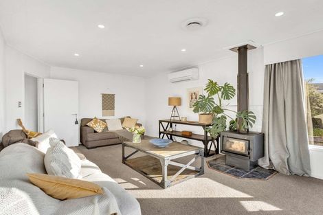 Photo of property in 2 Ashford Place, Havelock North, 4130