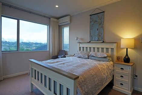 Photo of property in 12 Rangi Avenue, Schnapper Rock, Auckland, 0632