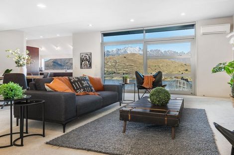 Photo of property in 2/11 Gum Lane, Queenstown, 9300
